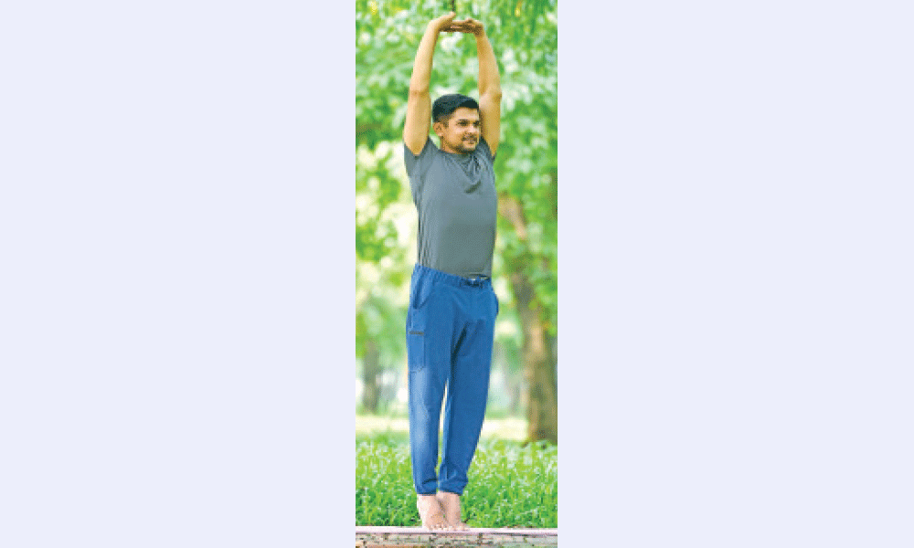 যোগে ভালো থাকুক শরীর